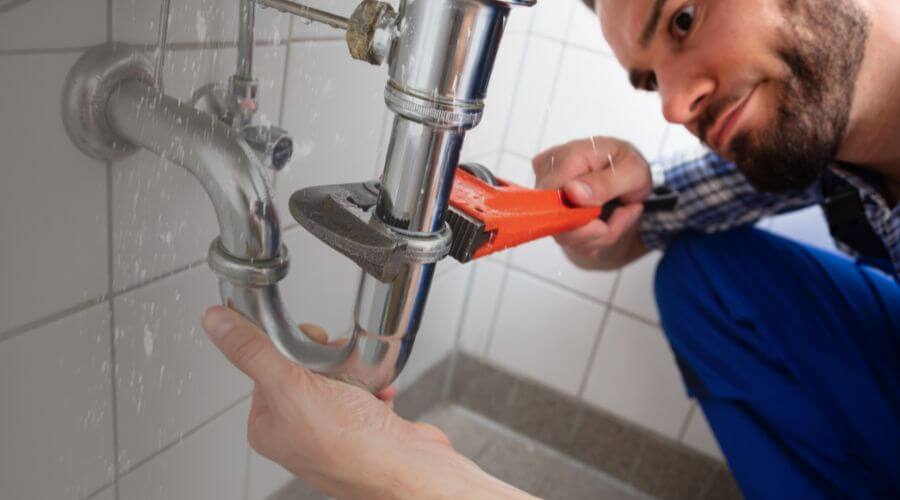 Professional Leak Detection in Red Devil, AK